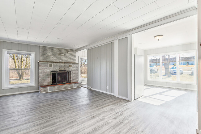 Building Photo - 7200 Whitmore Lake Rd