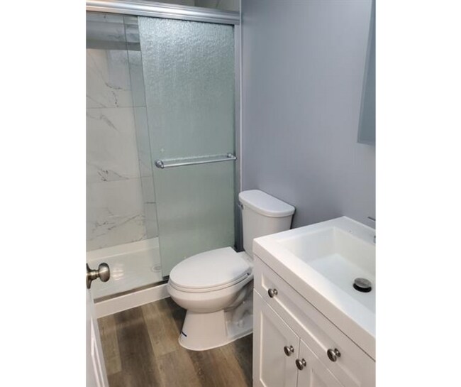 Building Photo - 2101 McHenry St