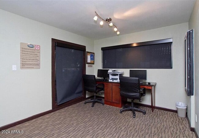 Building Photo - 5995 N 78th St