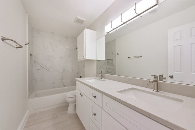 Building Photo - 9202 Bayou Bluff Dr