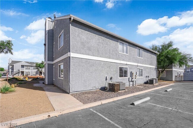 Building Photo - 1859 Dwarf Star Dr