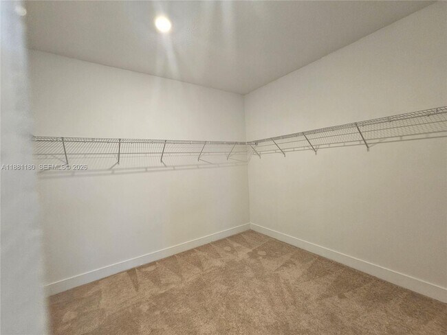 Building Photo - 4578 SW 174th Ave