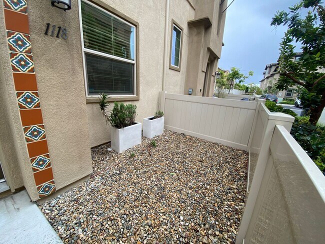 Building Photo - 3 bed, 3.5bath wihtin The Pacific Ridge Community in Oceanside