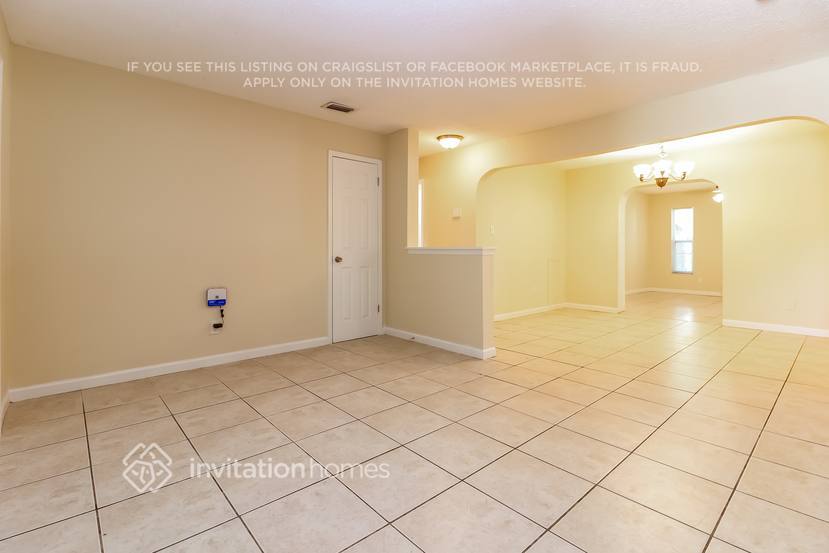 Building Photo - 11781 128th Ave N