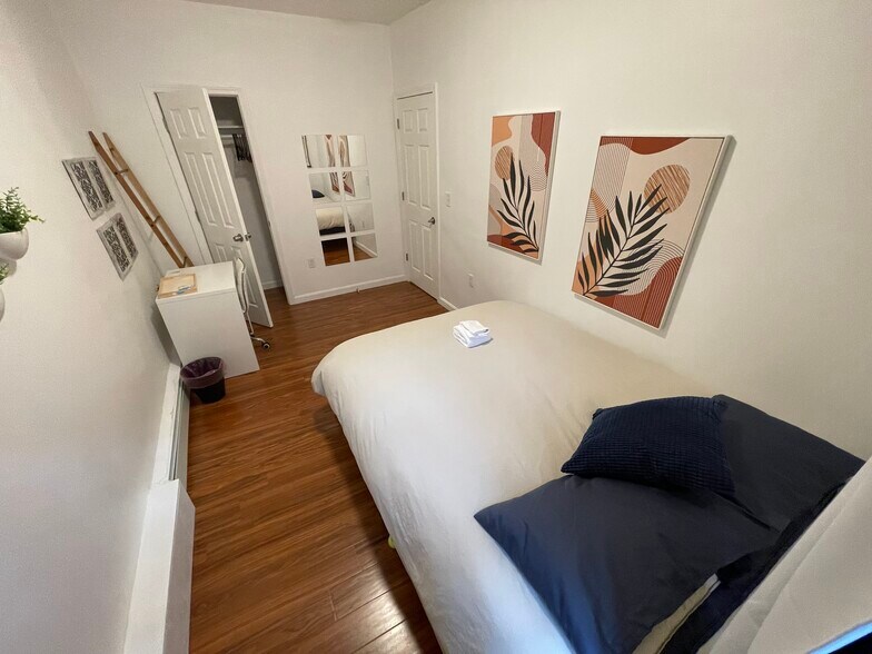 Building Photo - 871 Harrison Ave