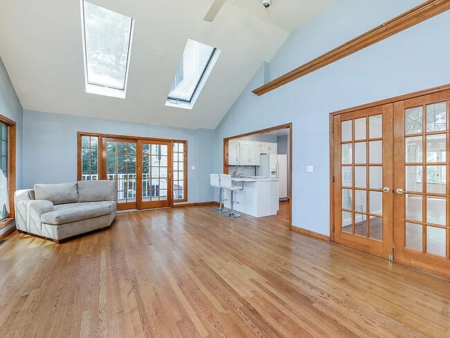 Building Photo - 177 Puritan Dr