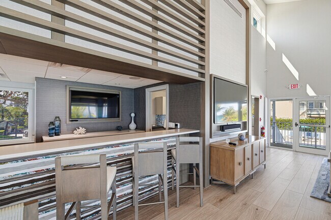 Building Photo - 4740 S Ocean Blvd