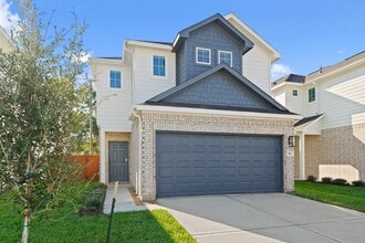 Building Photo - 831 Oakland Dr