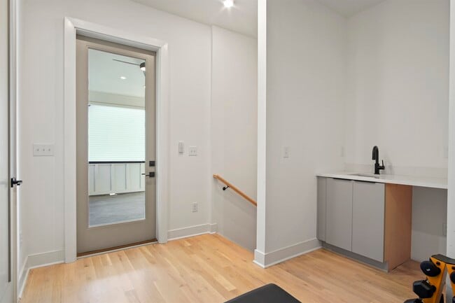 Building Photo - 2347 Hosea L Williams Dr NE