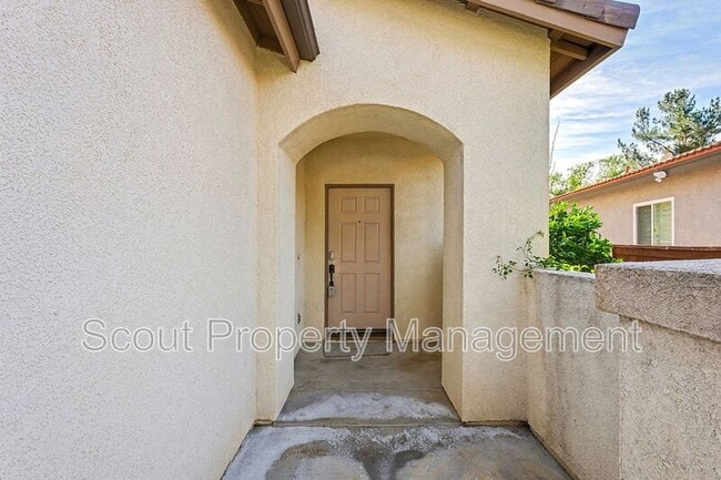 Building Photo - 30783 Medinah Way