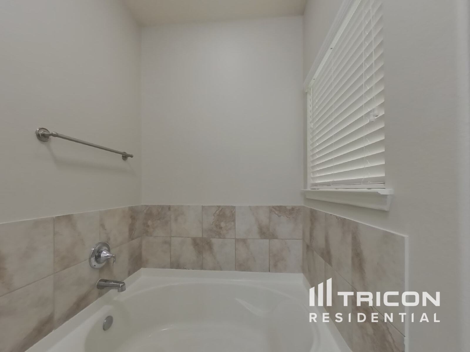 Building Photo - 8038 Villa Lago Ln