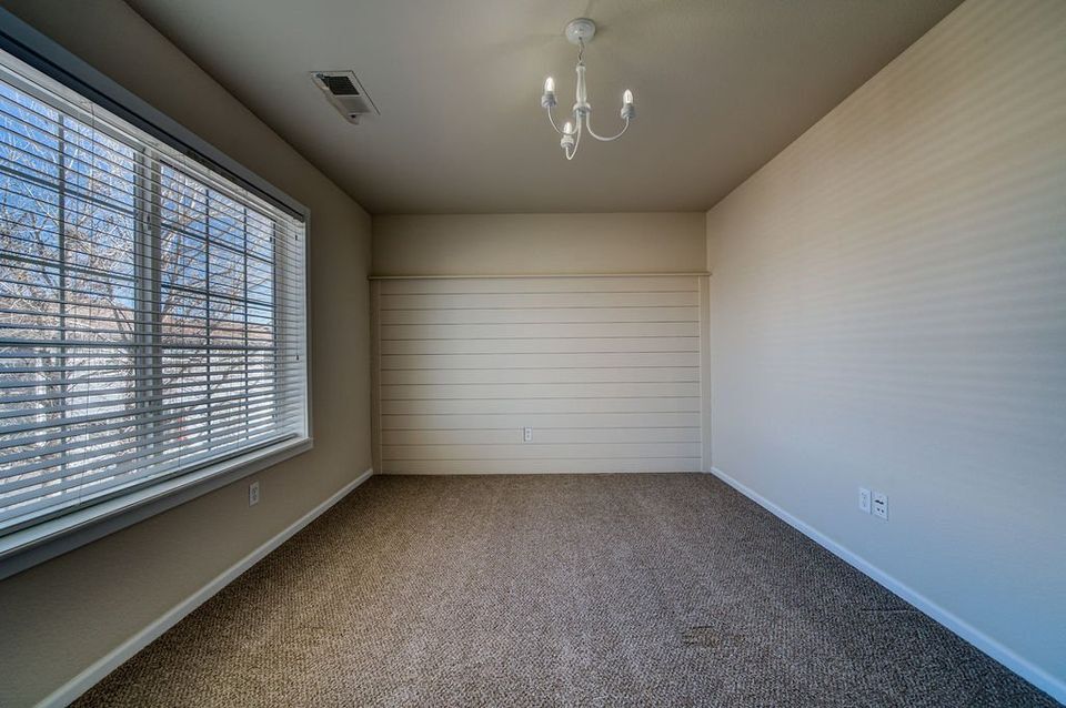 Building Photo - 7762 Lantern Ln