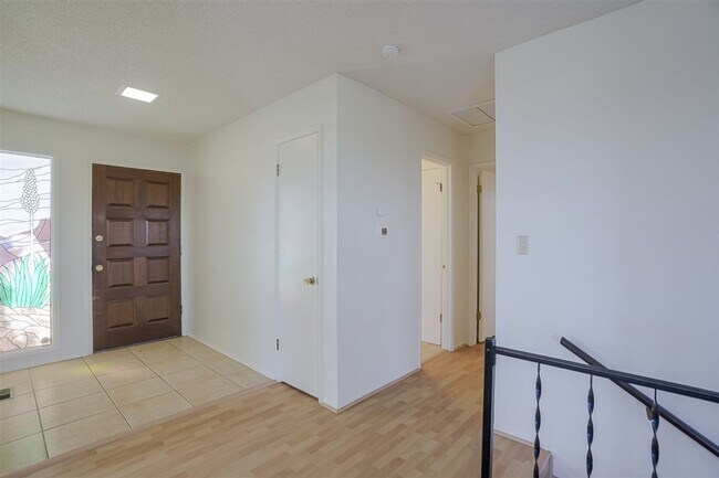 Building Photo - 3 Bedroom, 2 Bath Home with Views in Prescott!
