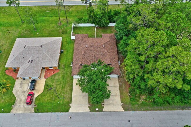 Building Photo - 51 Wellwood Ln