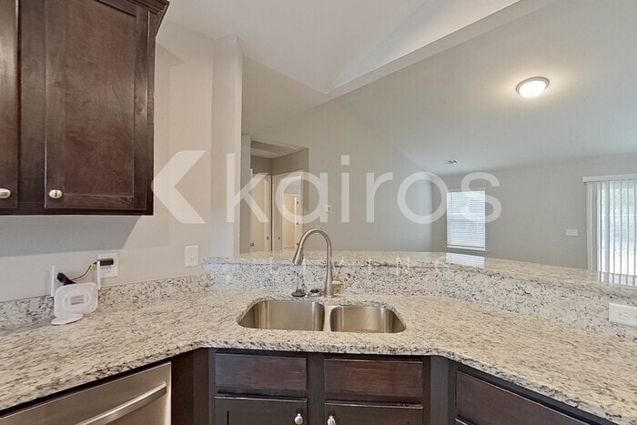 Building Photo - 104 Bluff Rd