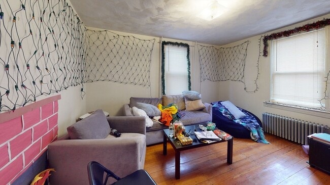 Building Photo - 9 Winship St