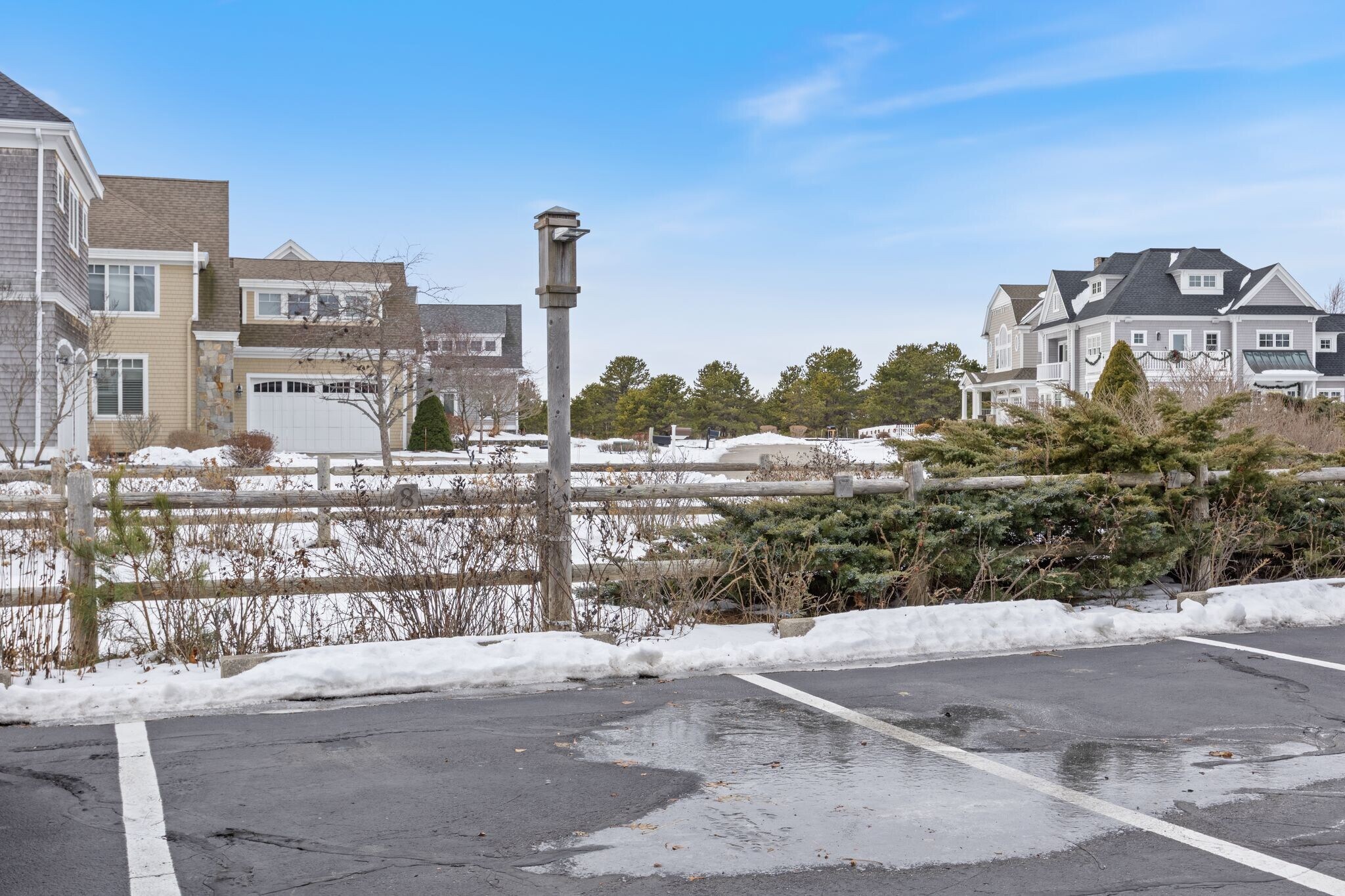 Building Photo - 3 King St