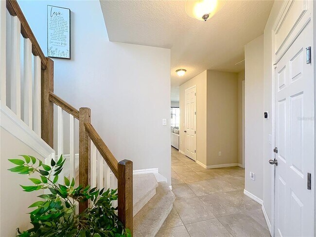 Building Photo - 2381 Rapollo Dr