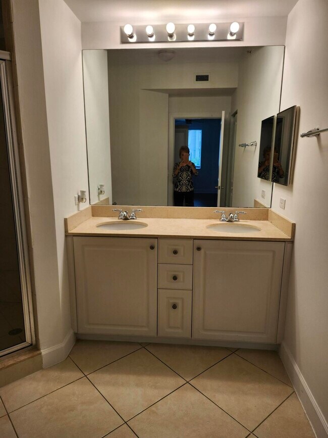 Building Photo - 1690 Renaissance Commons Blvd