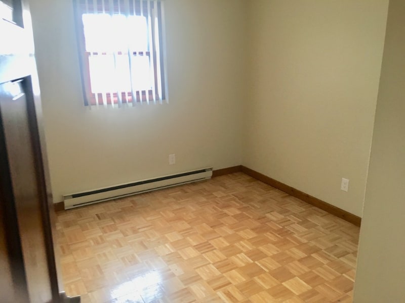 Building Photo - 75 Ingleside Ave