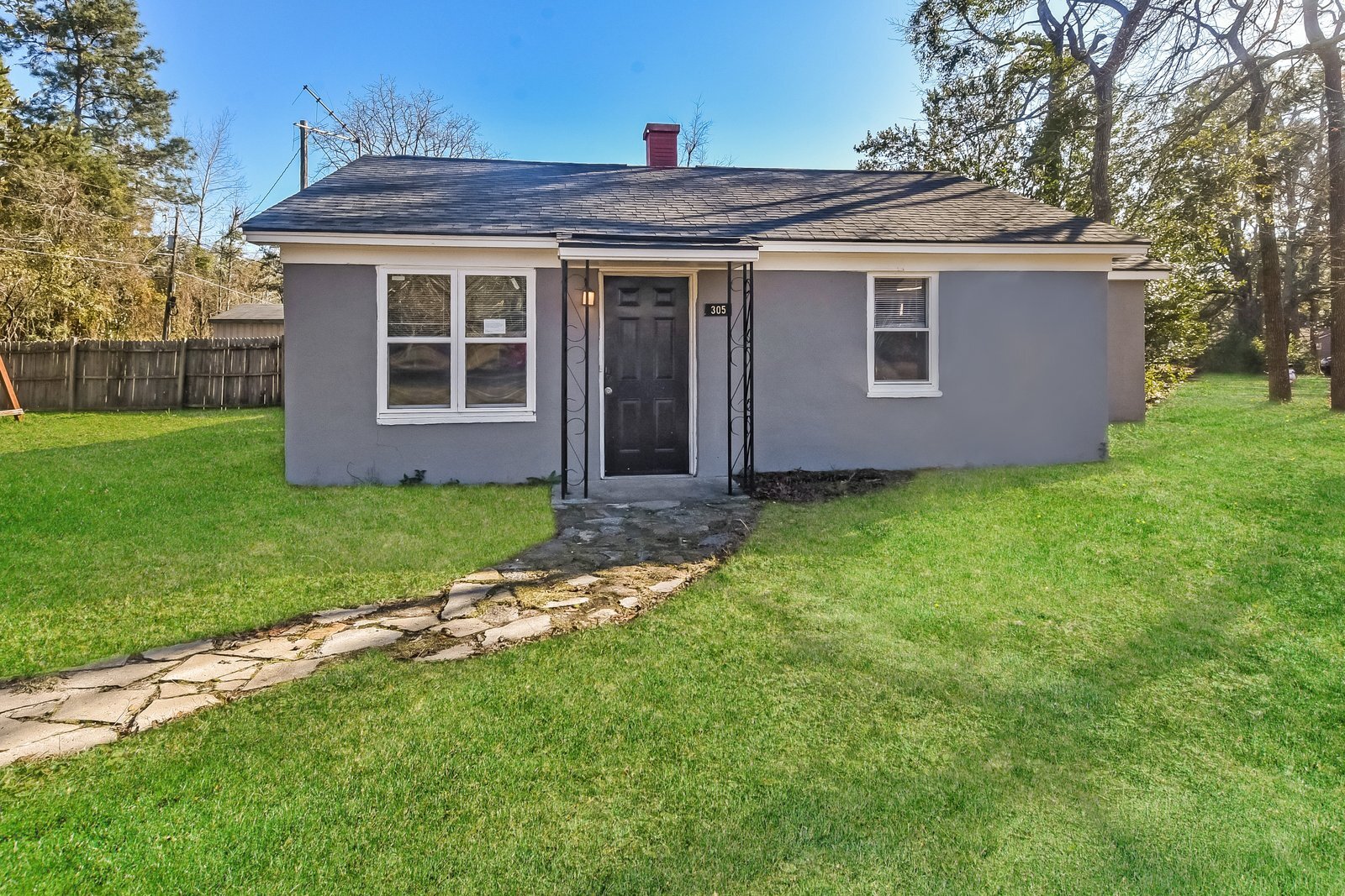 Building Photo - 305 Virginia Ave