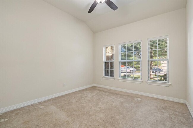 Building Photo - 8704 Old Corral Cove