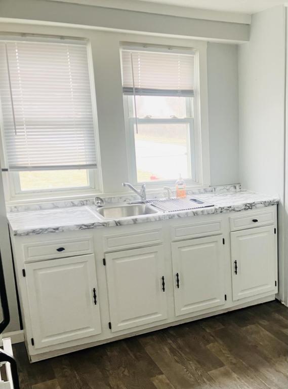 Building Photo - 292 Mill St