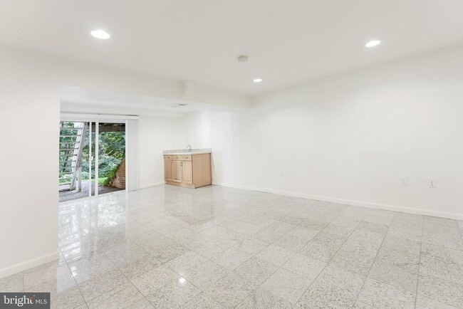 Building Photo - 13805 Fulmer Dr