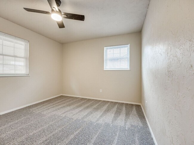 Building Photo - Newly Remodeled 3 Bed Home Near Lake Hefner | Screened Porch + 2 Living Areas