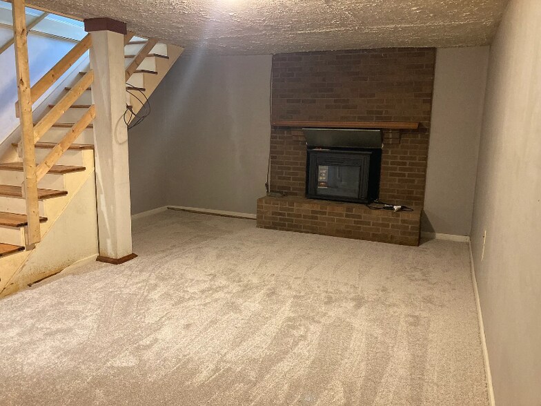 Building Photo - 14743 Leesville Rd