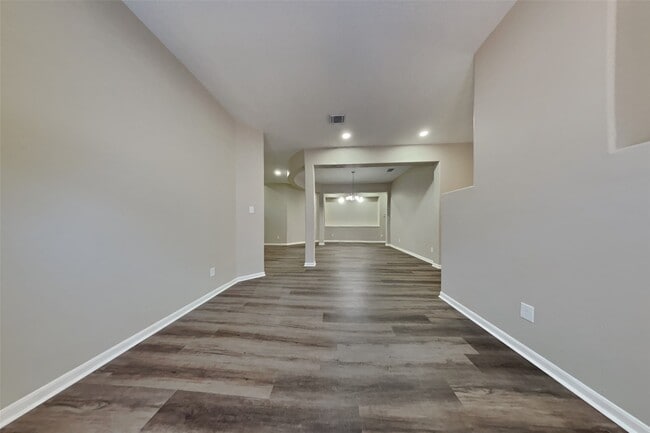 Building Photo - 70 N Creekmist Pl