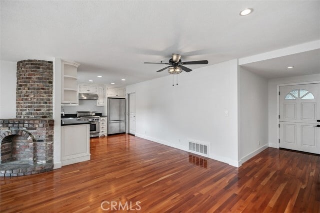 Building Photo - 28811 Aloma Ave