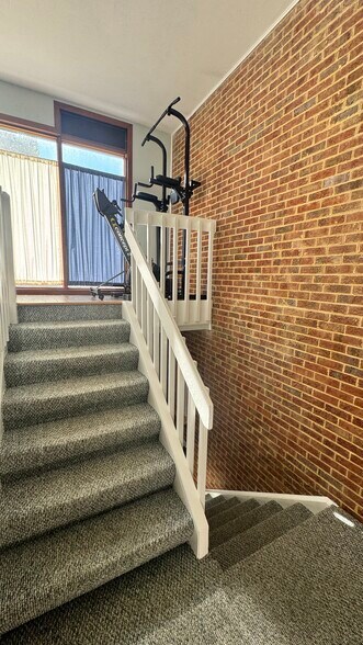 Building Photo - 2810 Wiigwaas Ln