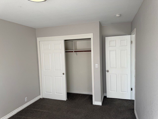 Building Photo - 1177 Bud Pl