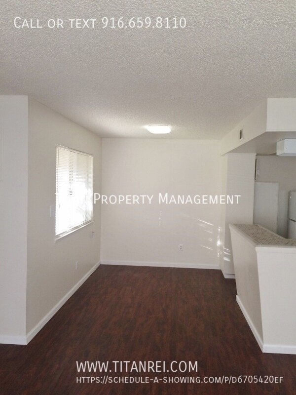 Building Photo - 770 Carro Dr