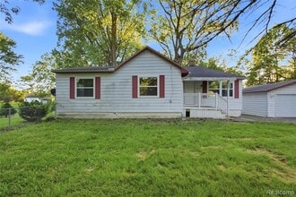 Building Photo - 2124 Bernice Ave