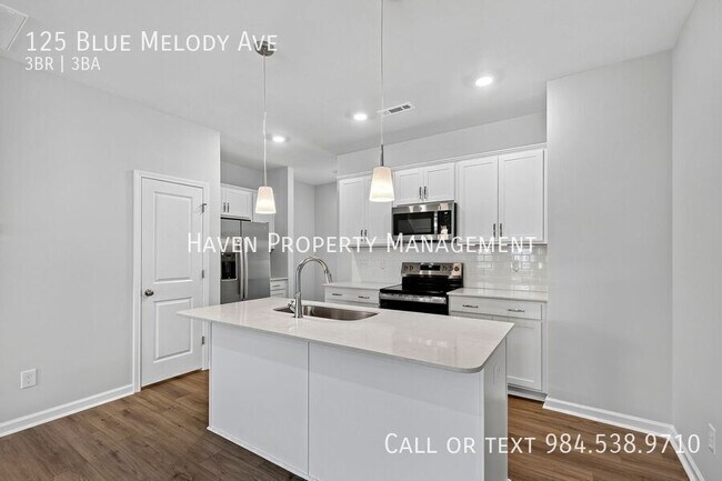 Building Photo - 125 Blue Melody Ave
