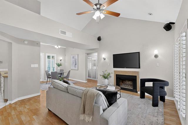Building Photo - 3105 San Jacinto St