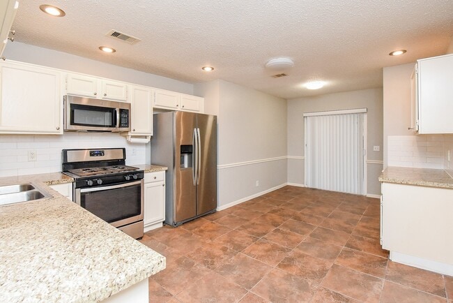 Building Photo - 10319 Tablerock Dr