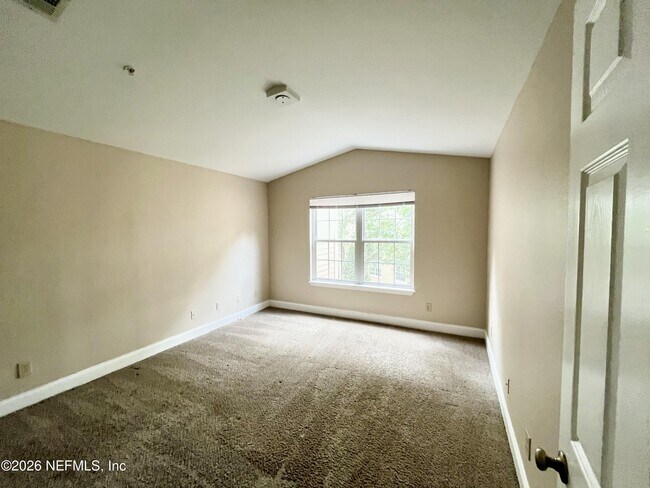Building Photo - 13810 Sutton Park Dr N