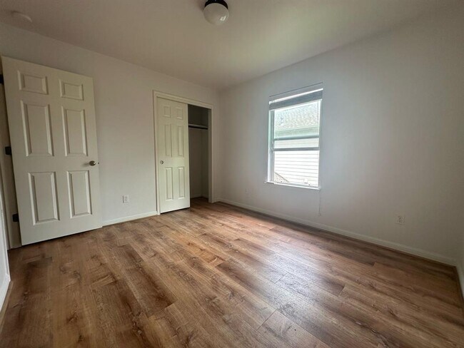 Building Photo - 1503 Rimstone Dr