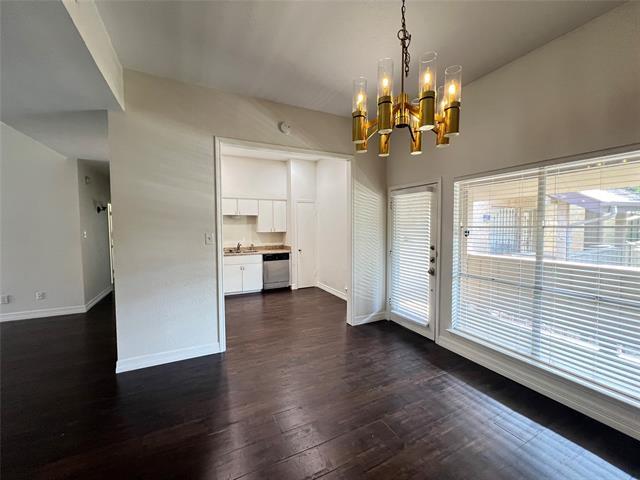 Building Photo - 10432 High Hollows Dr