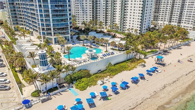 Building Photo - 3101 S Ocean Dr