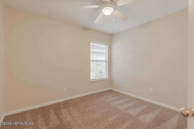 Building Photo - 684 Sid Dr