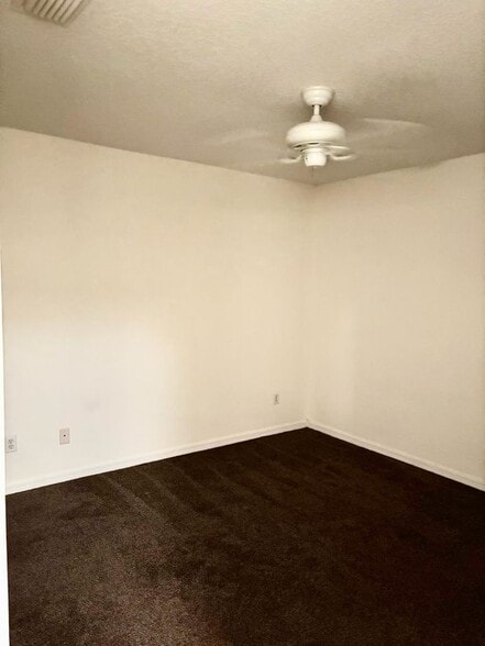 Building Photo - 1315 20th Ave SW