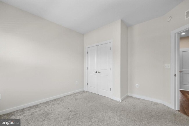 Building Photo - 1758 Autumn Maple Leaf Dr