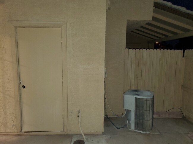 Building Photo - 4601 N 102nd Ave