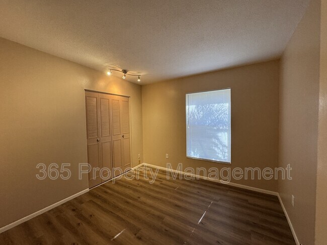 Building Photo - 2379 Conway Blvd