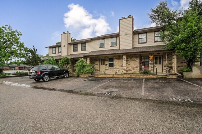 Primary Photo - 7800 Northcrest Blvd