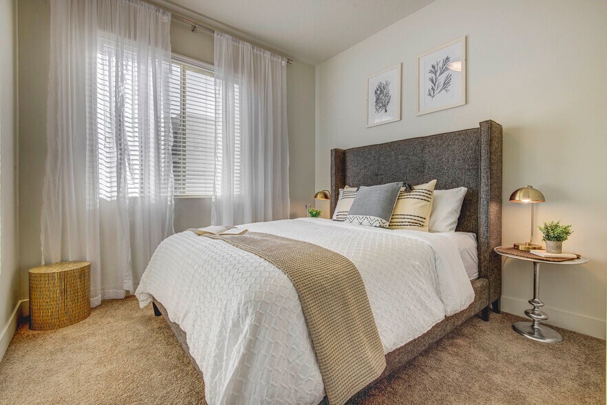 Eaglewood Lofts 325 S Orchard Dr North Salt Lake UT 84054 Apartment